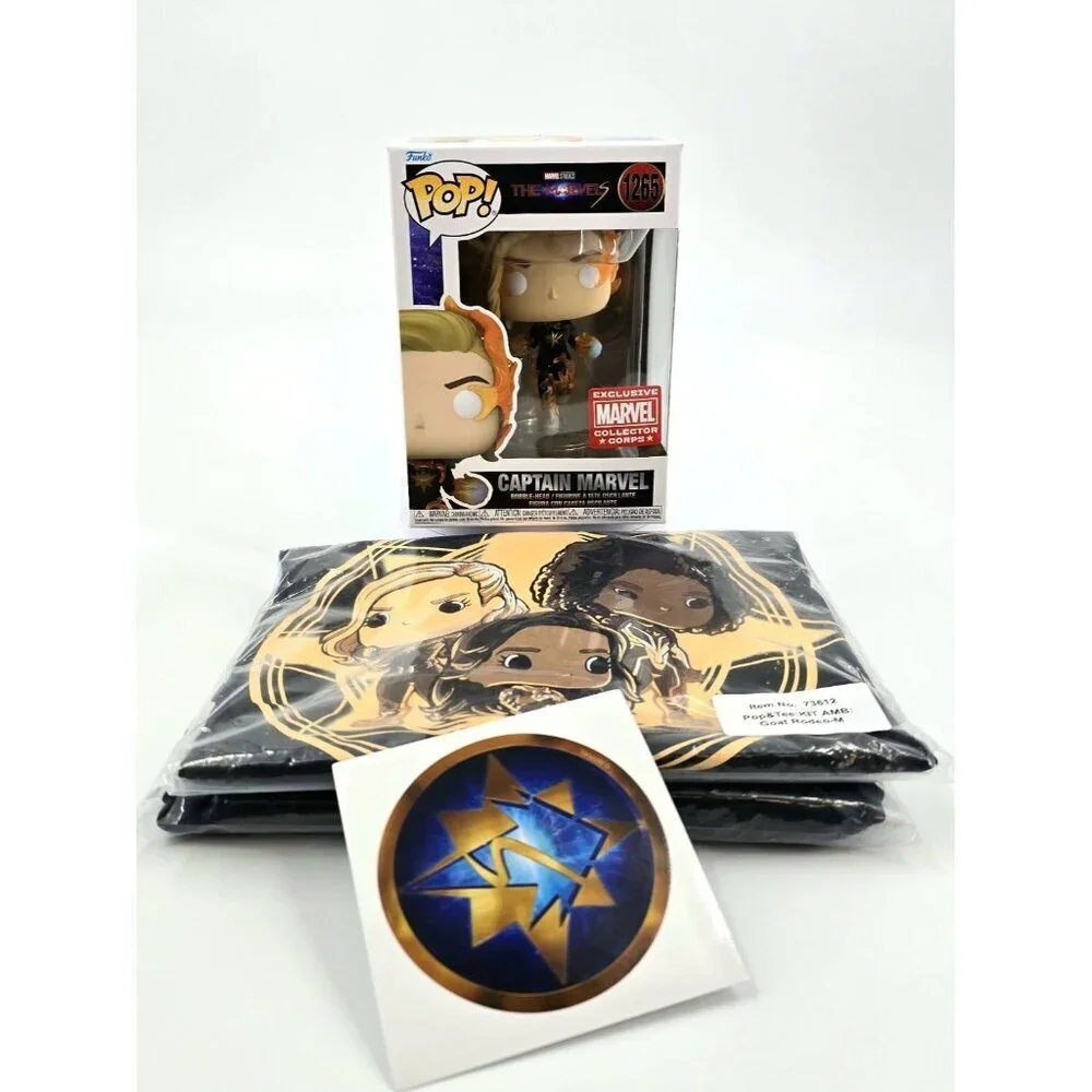 Funko Pop! Captain Marvel 1265 Marvel Collector Corps Exclusive Shirt & Sticker